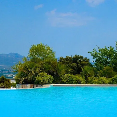 - Domaine Du Golf Appartement Roquebrune-sur Argens