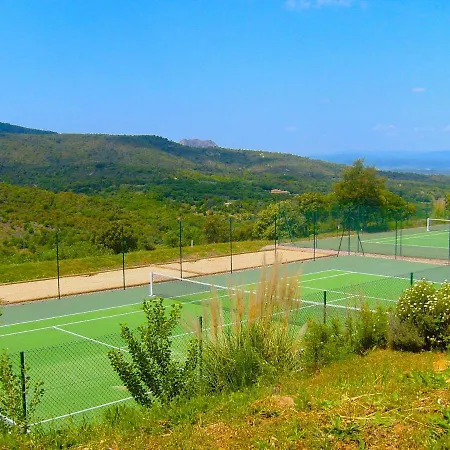 - Domaine Du Golf * Roquebrune-sur Argens