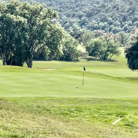 - Domaine Du Golf