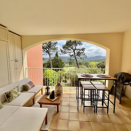 - Domaine Du Golf Roquebrune-sur-Argens