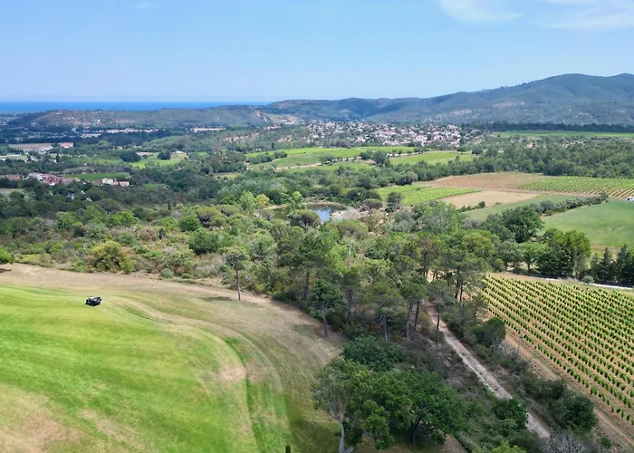 - Domaine Du Golf *