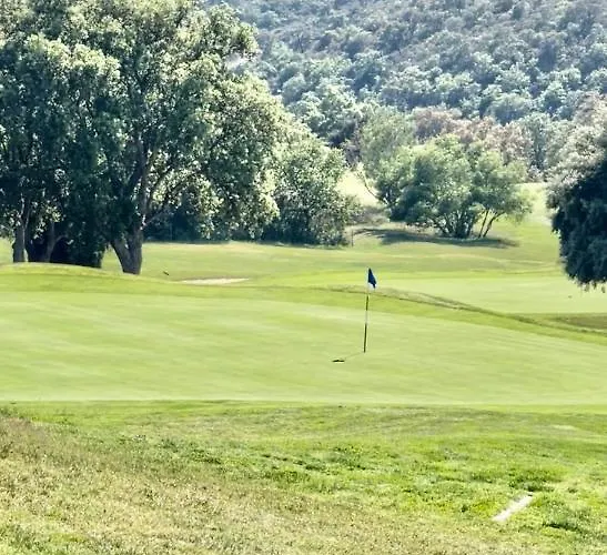 - Domaine Du Golf
