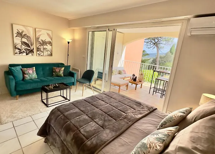- Domaine Du Golf Roquebrune-sur-Argens